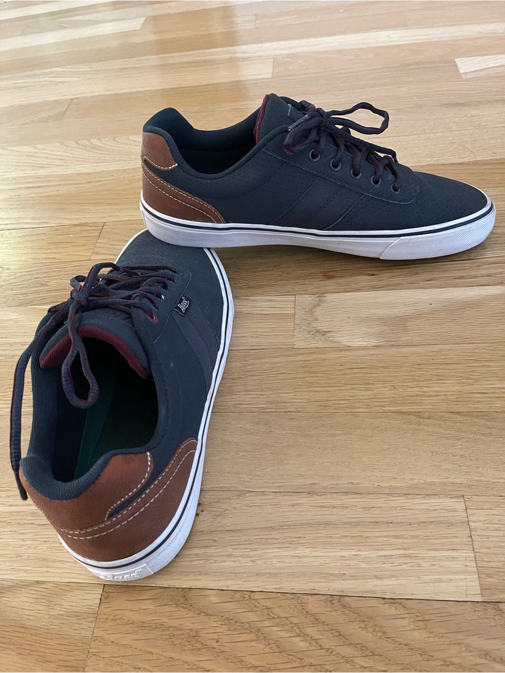 G.H. Bass & Co.Men's Low-Top Casual Skate Sneakers